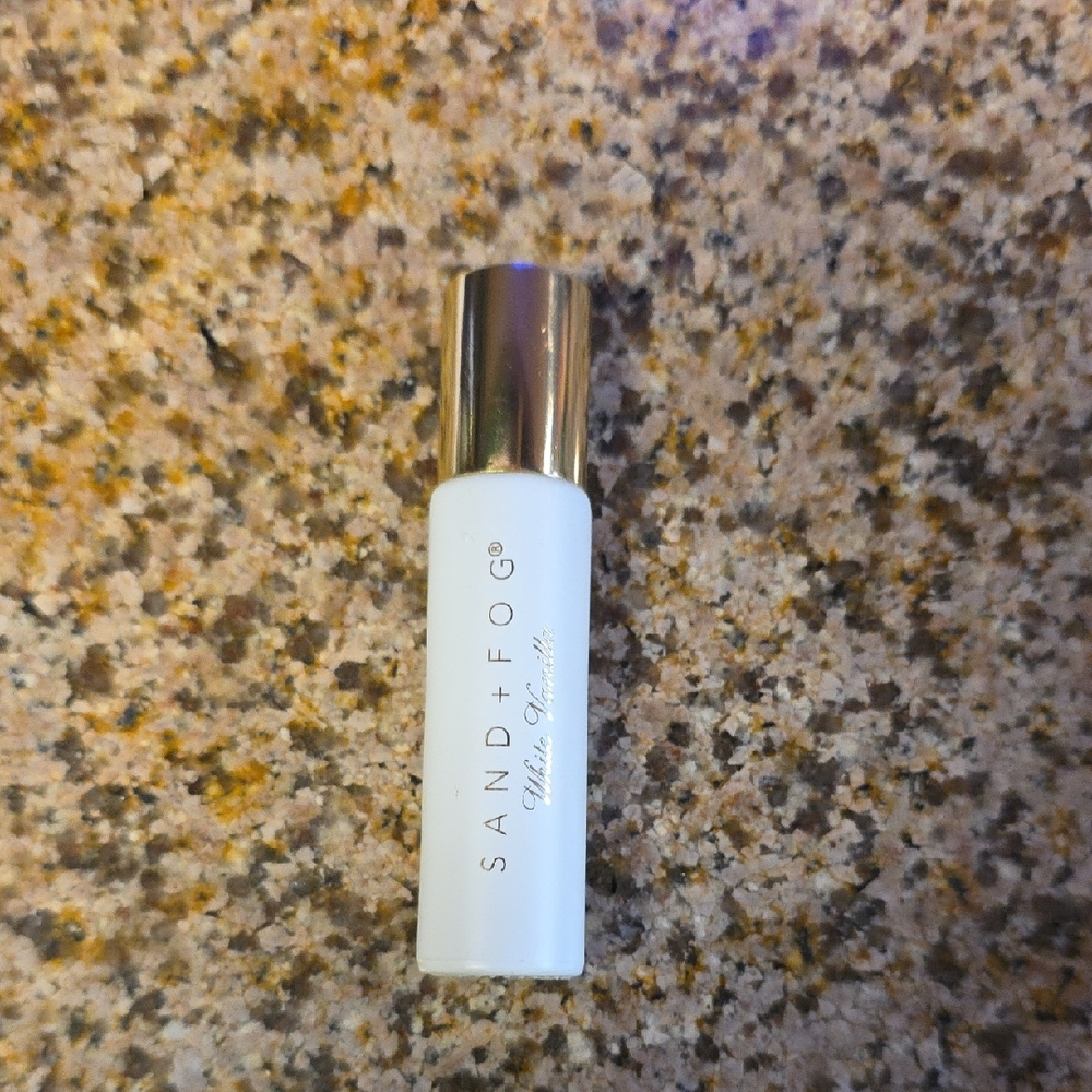 Sand & Fog White Vanilla Perfume Roller